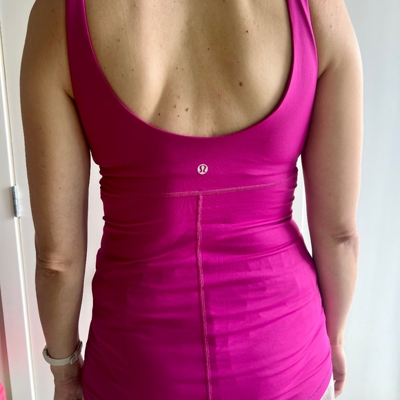 Rare swoop neck lululemon tank size 10 - Picture 2 of 4